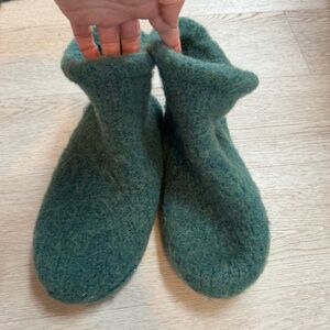 Wool Slippers Size 8